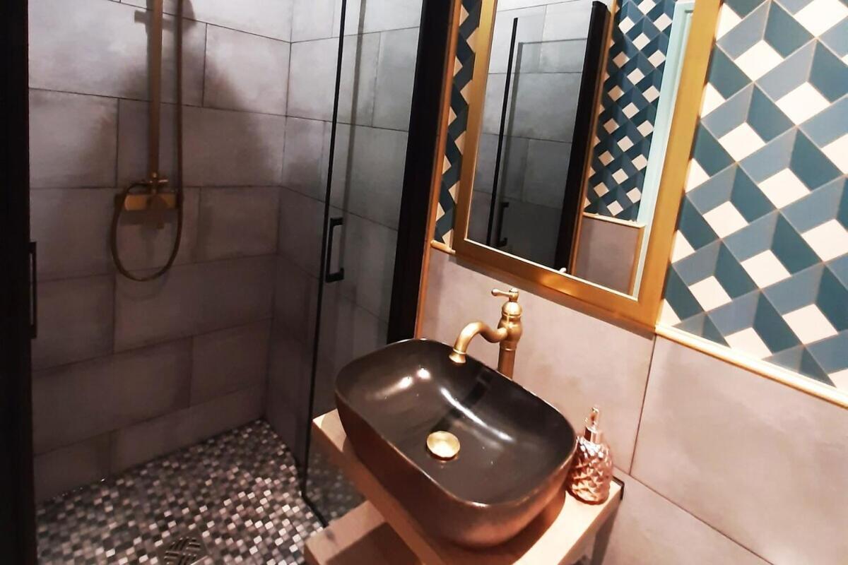 Suite Anna In Paris Republique Exterior foto
